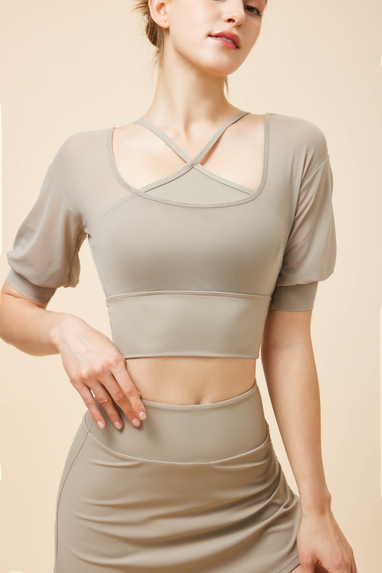 Dreamy Halterneck Mesh Enchanted Lantern Sleeve Set