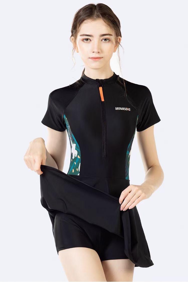 short color matching one-piece skirt swimwear